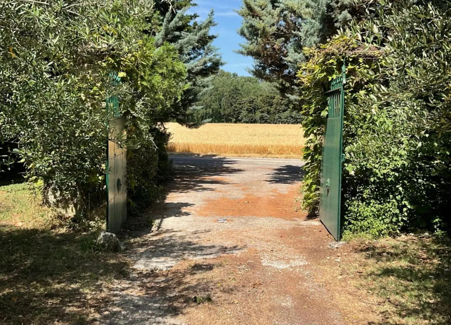 Holiday home Domaine Des Petites Iles Villa La Celle-sous-Gouzon France